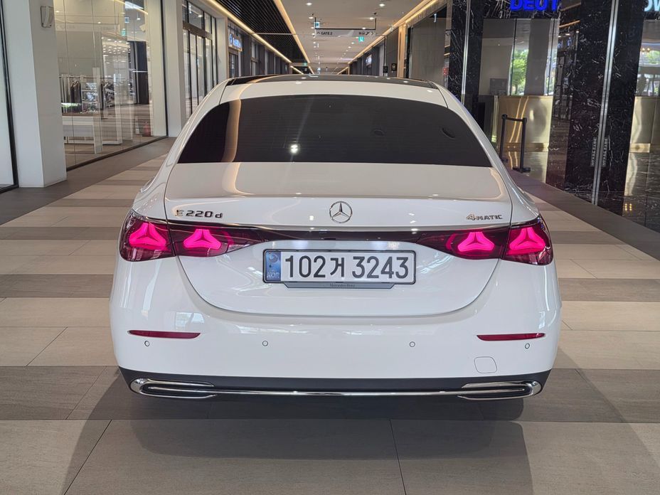 Mercedes-Benz E-Class E220d 4MATIC Exclusive, 2024
