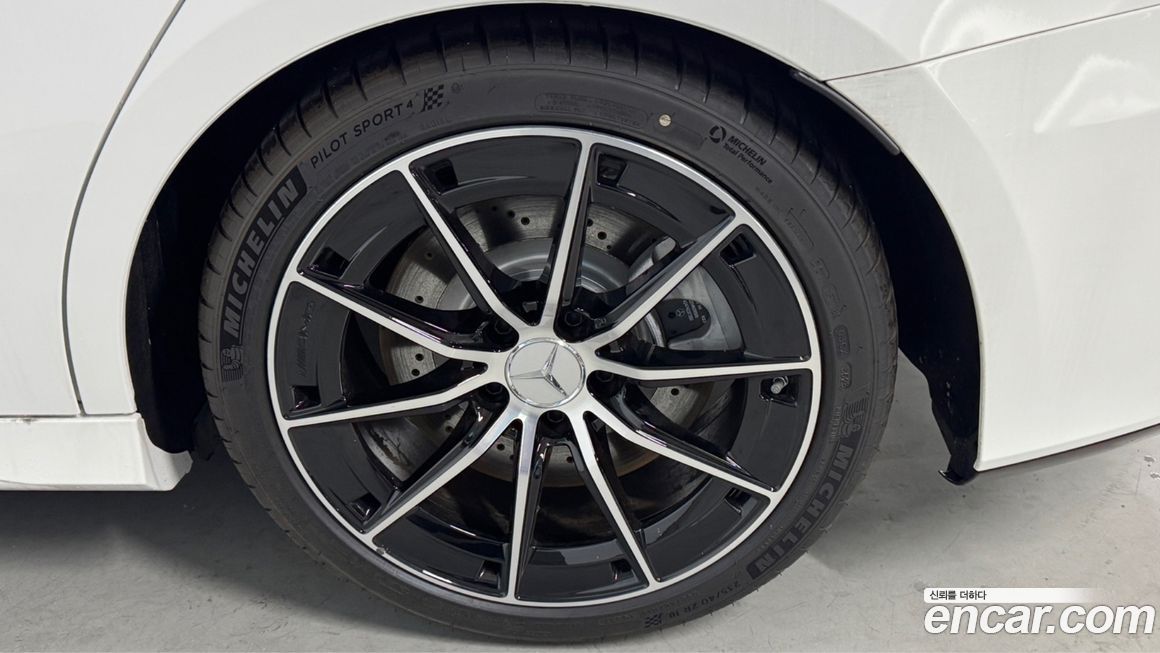 Mercedes-Benz A-Class AMG A35 4MATIC Sedan, 2024