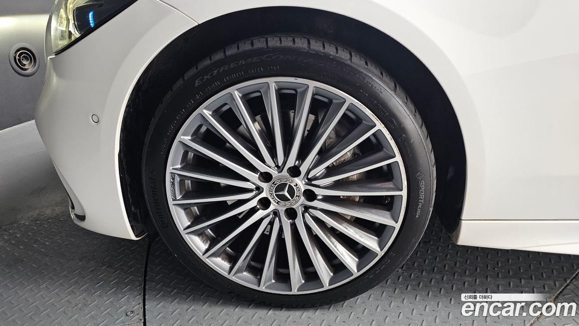 Mercedes-Benz C-Class C300 AMG Line, 2022