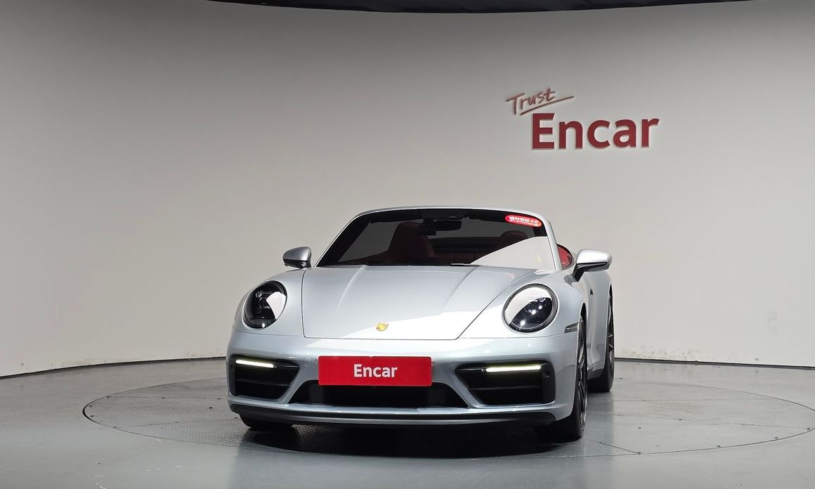 Porsche 911 Carrera 4 GTS Cabriolet, 2022