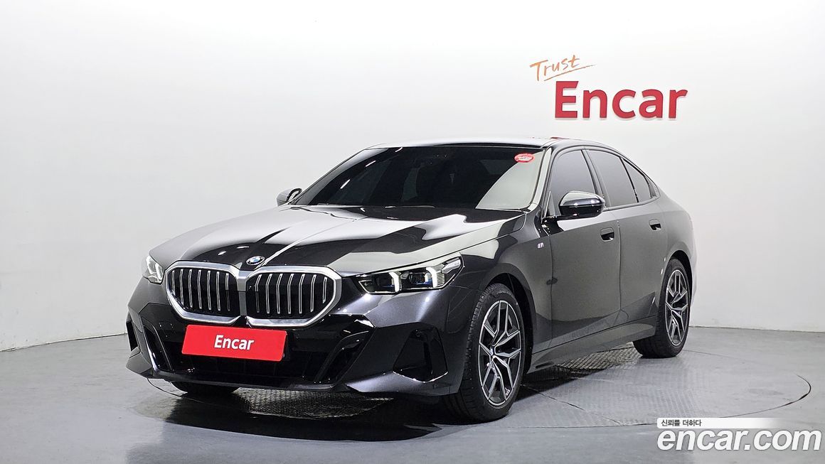 BMW 5-Series 520i M Sport, 2025