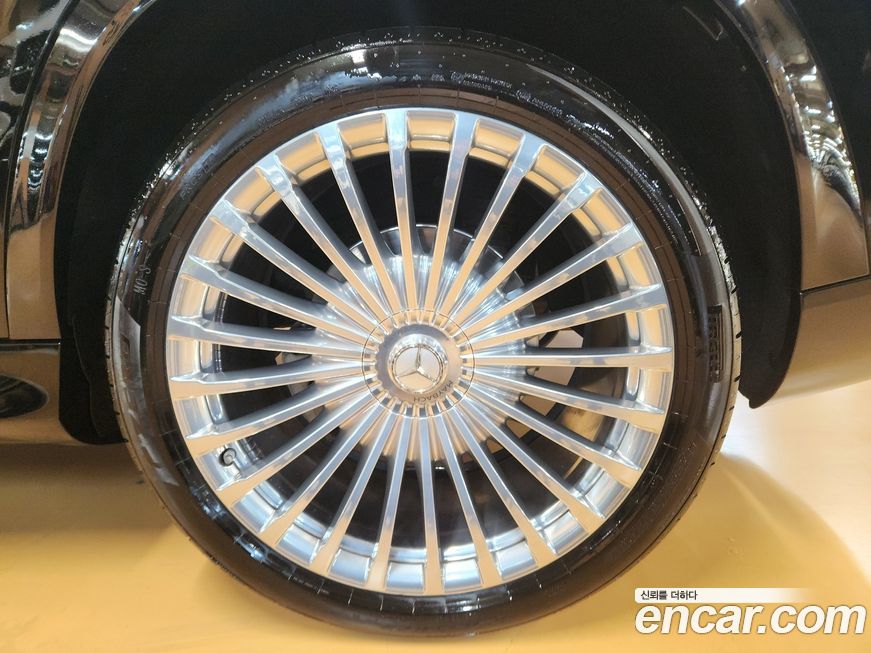 Mercedes-Benz GLS-Class Maybach GLS600 4MATIC, 2024