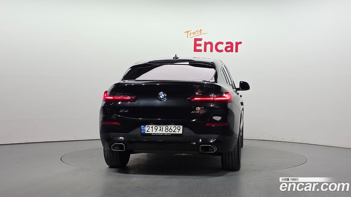 BMW X4 xDrive20i xLine, 2023