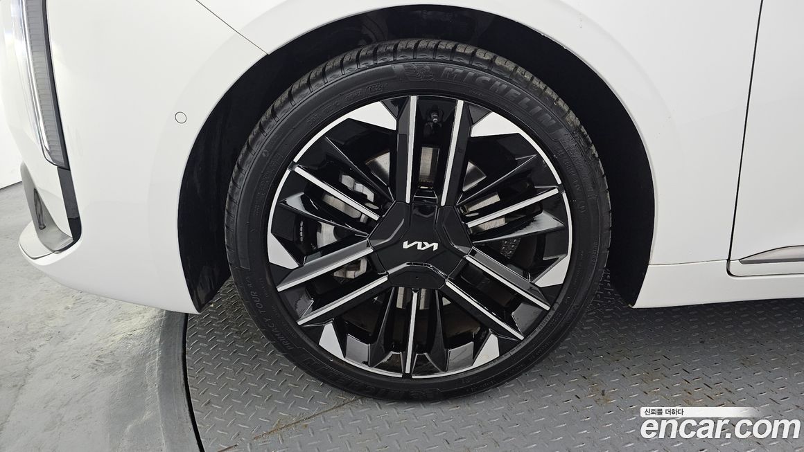 Kia K8 2.5 Gasoline 2WD, 2025