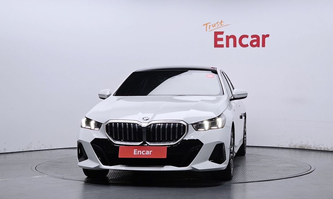 BMW 5-Series 520i M Sport, 2024