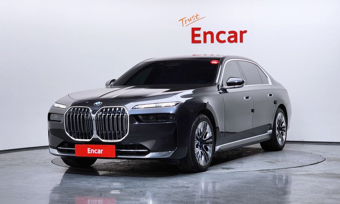 BMW 7-Series 740i sDrive Design Pure Excellence, 2023