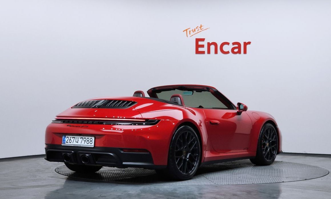 Porsche 911 Carrera GTS Cabriolet, 2025