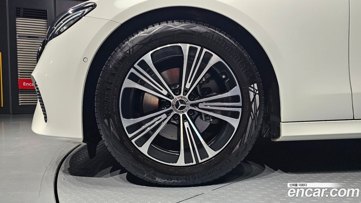 Mercedes-Benz E-Class E200 Avantgarde, 2025