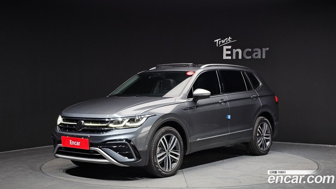 Volkswagen Tiguan 2.0 TSI Prestige, 2024