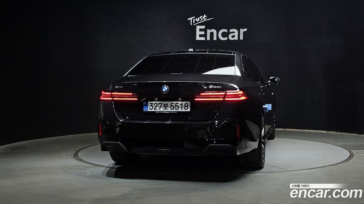 BMW 5-Series 530i xDrive M Sport, 2025