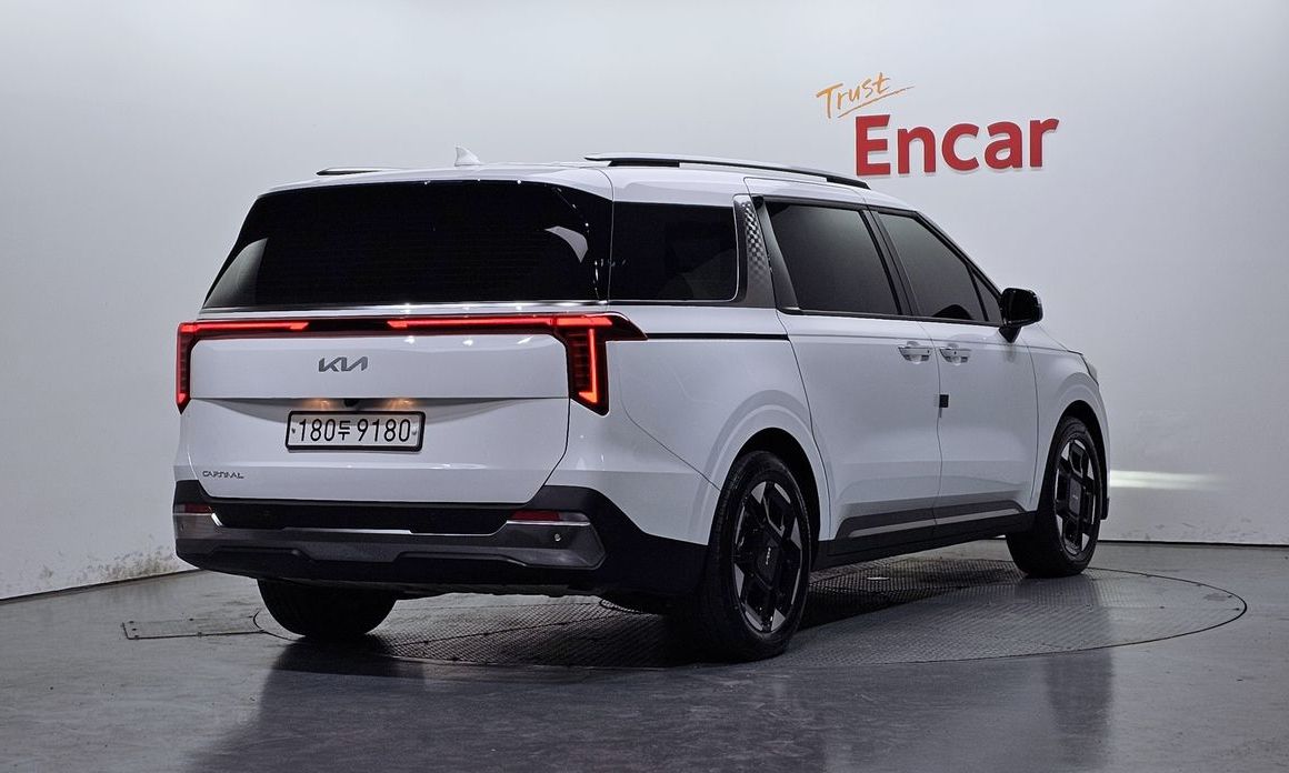 Kia Carnival 7-Seater Noblesse, 2025