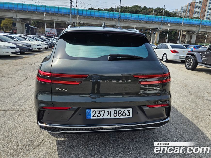 Genesis GV70 2.5T Gasoline AWD, 2025