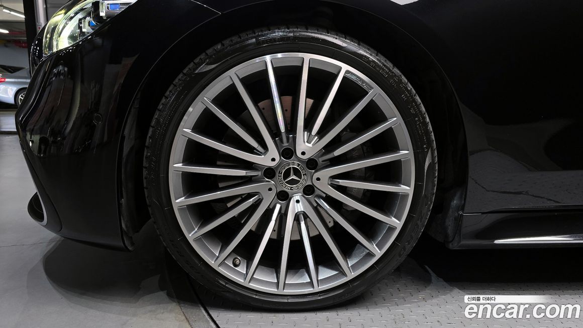 Mercedes-Benz S-Class S500L 4MATIC, 2023