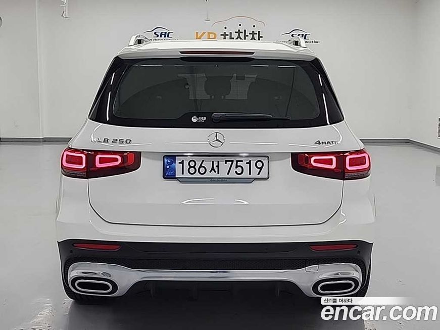 Mercedes-Benz GLB-Class GLB250 4MATIC, 2023
