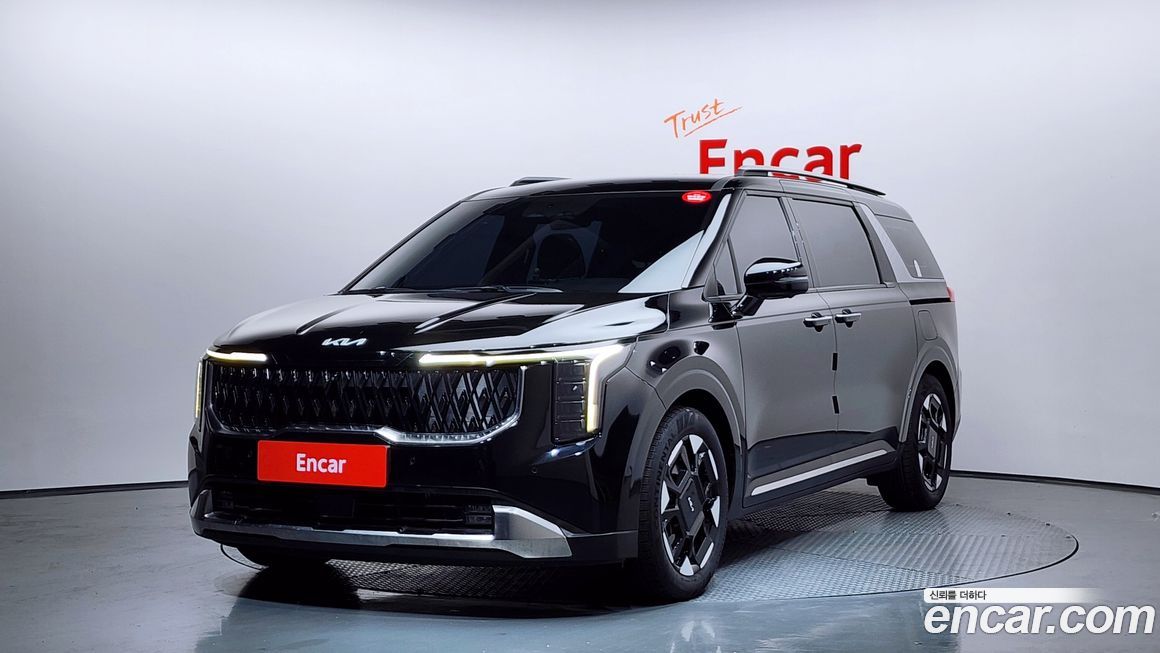Kia Carnival 7-Seater Signature, 2024