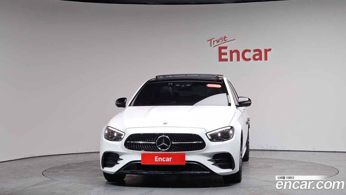 Mercedes-Benz E-Class E350 4MATIC AMG Line, 2023