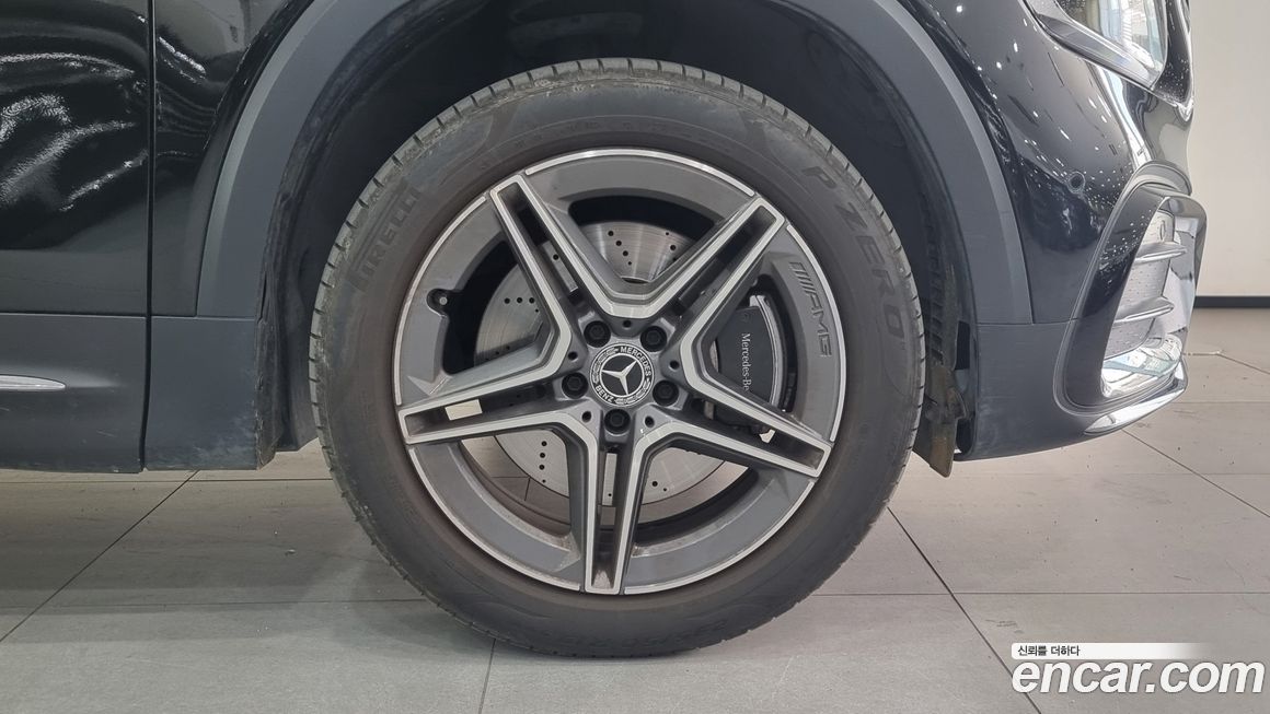 Mercedes-Benz GLB-Class GLB250 4MATIC, 2025