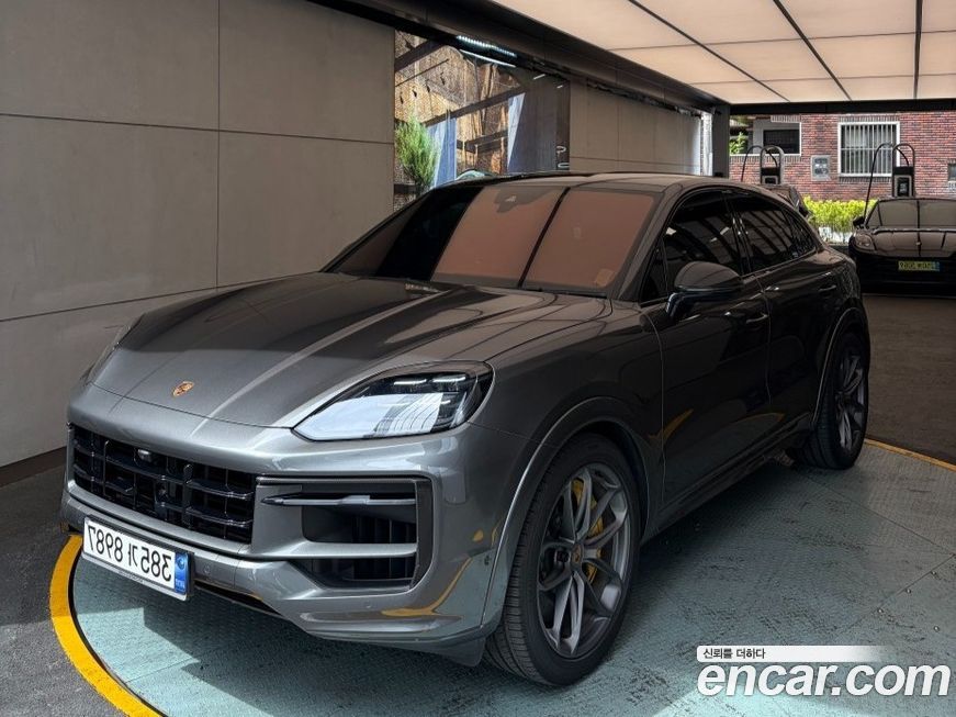 Porsche Cayenne 4.0 GTS Coupe, 2025