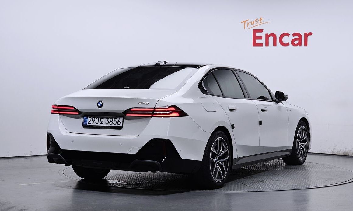 BMW 5-Series 520i M Sport, 2024