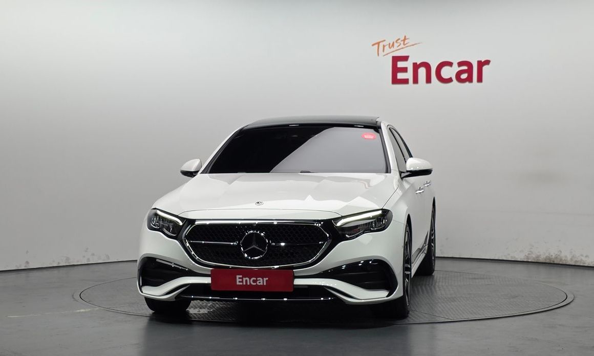 Mercedes-Benz E-Class E200 AMG Line, 2026