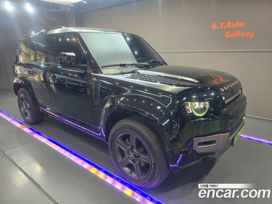 Land Rover Defender 110 P300 X-Dynamic SE, 2025