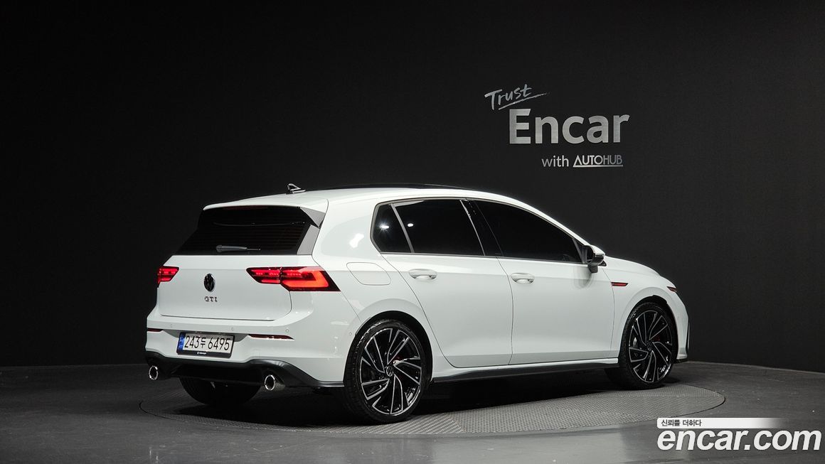 Volkswagen Golf 2.0 GTI, 2024