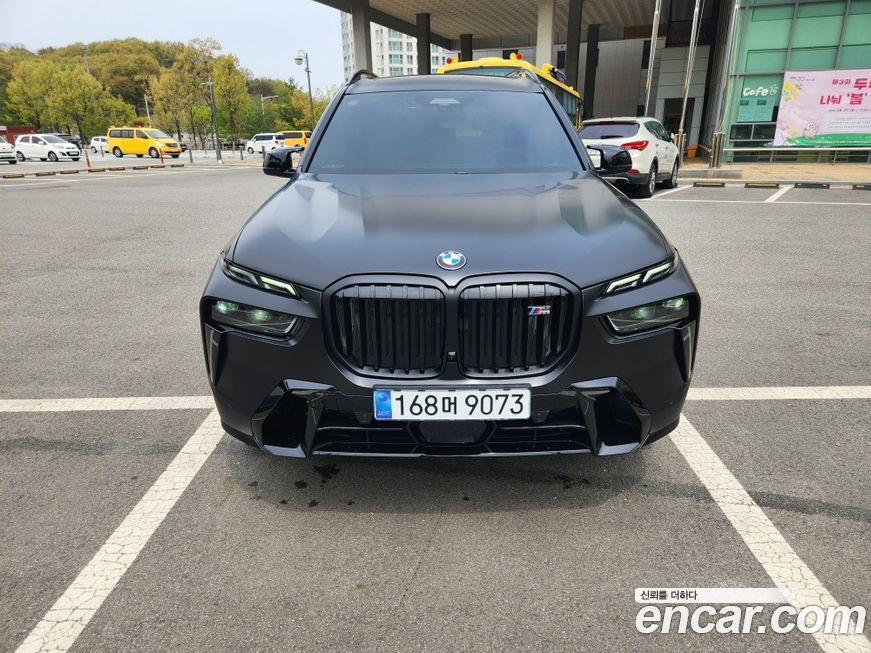 BMW X7 M60i xDrive M sport 6STR, 2025