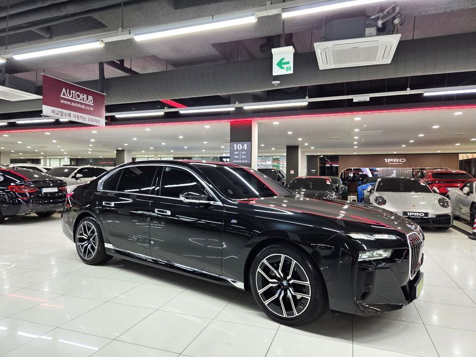 BMW 7-Series 740d xDrive M Sport, 2024
