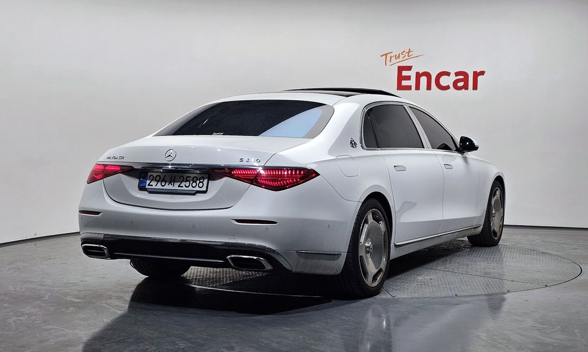 Mercedes-Benz S-Class Maybach S580 4MATIC, 2024
