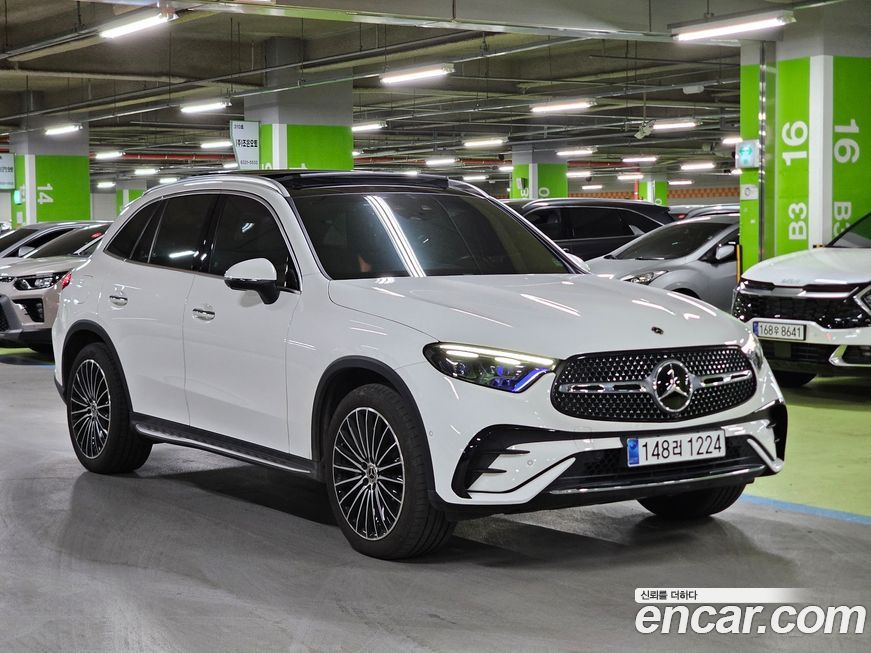 Mercedes-Benz GLC-Class GLC300 4MATIC AMG Line, 2023