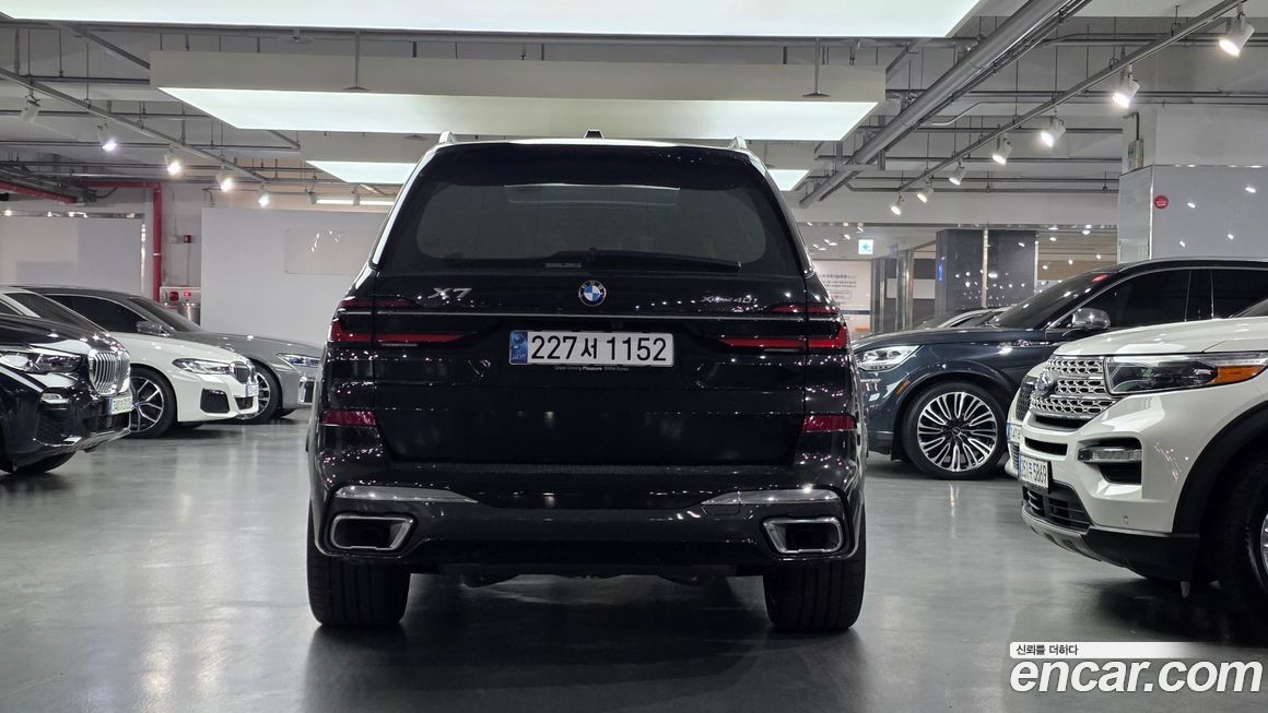 BMW X7 xDrive 40i M Sport 6STR, 2025