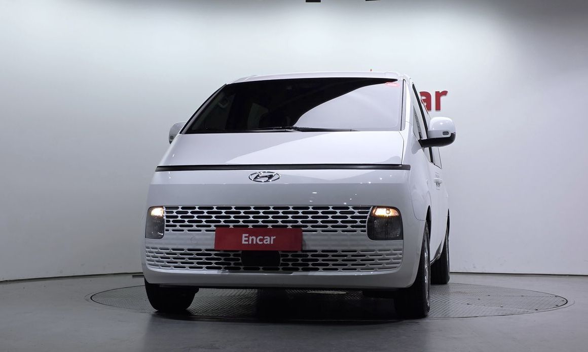 Hyundai Staria Tourer 9-Seater, 2024