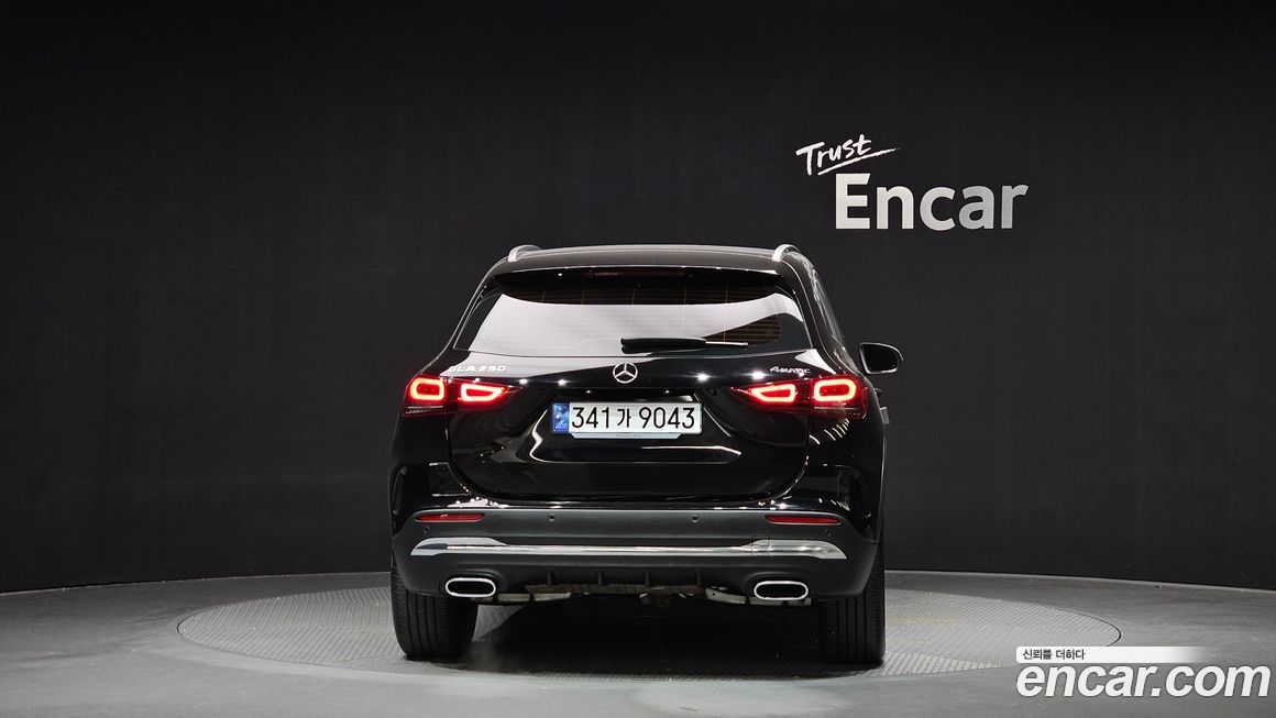 Mercedes-Benz GLA-Class GLA250 4MATIC, 2023