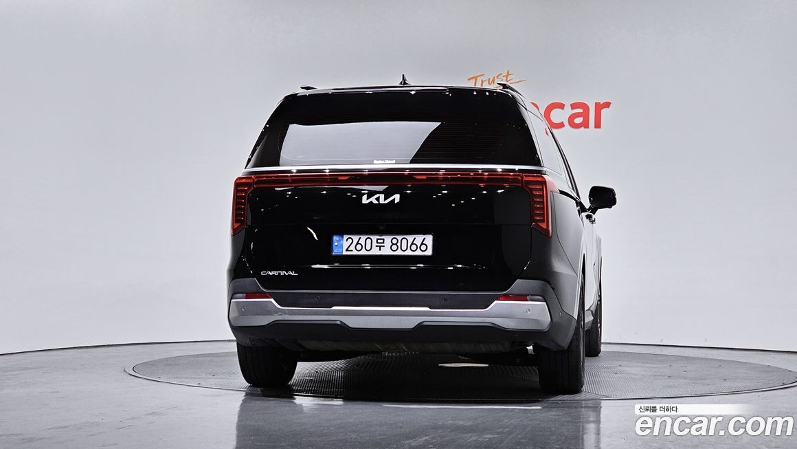 Kia Carnival 9-Seater Prestige, 2025
