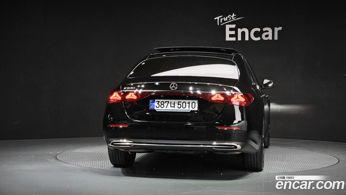 Mercedes-Benz E-Class E200 Avantgarde, 2026