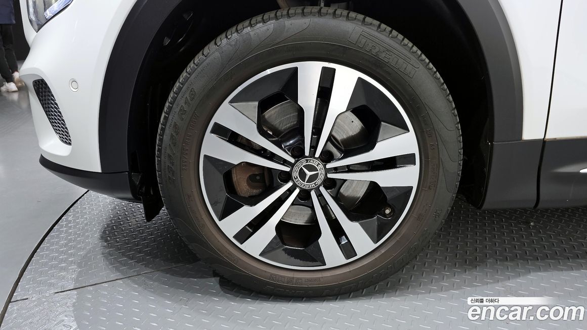 Mercedes-Benz GLB-Class GLB200 d, 2023