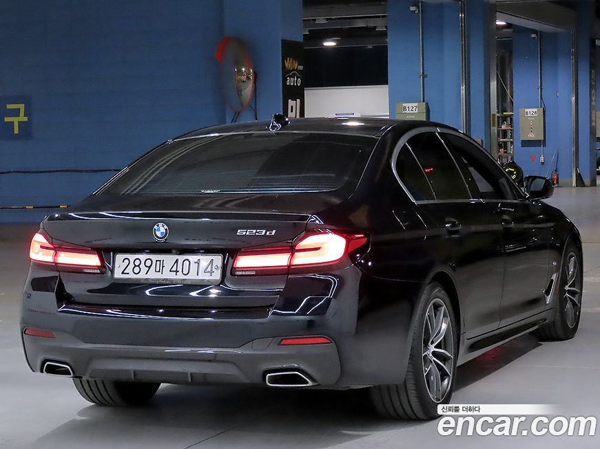 BMW 5-Series 523d M Sport, 2022