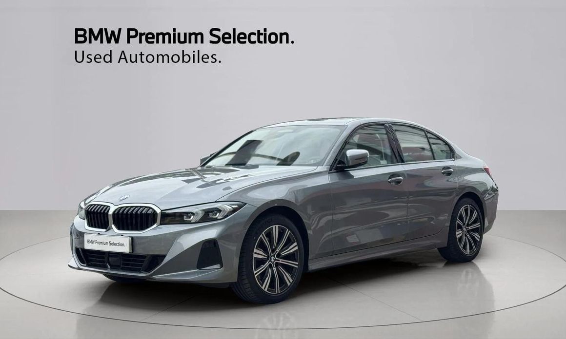 BMW 3-Series 320i, 2025