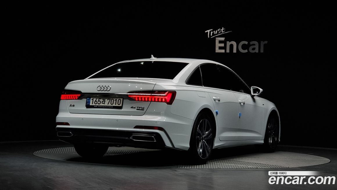 Audi A6 45 TFSI Quattro Premium, 2022