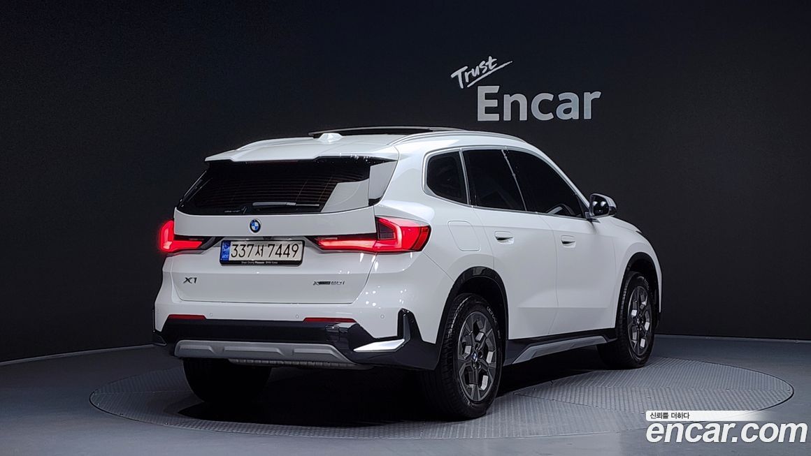 BMW X1 xDrive 20i xLine, 2024