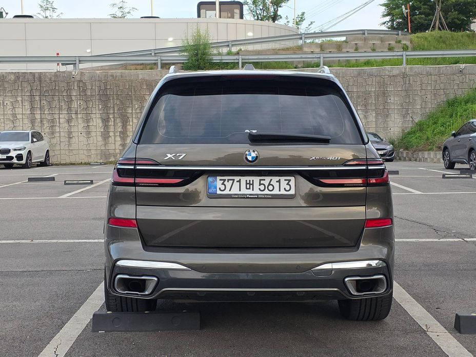 BMW X7 xDrive 40i M Sport 7STR, 2025