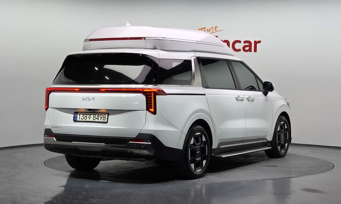 Kia Carnival 9-Seater Hi Limousine, 2024