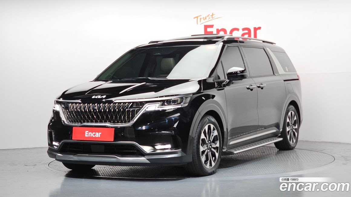 Kia Carnival 7-Seater Signature, 2023