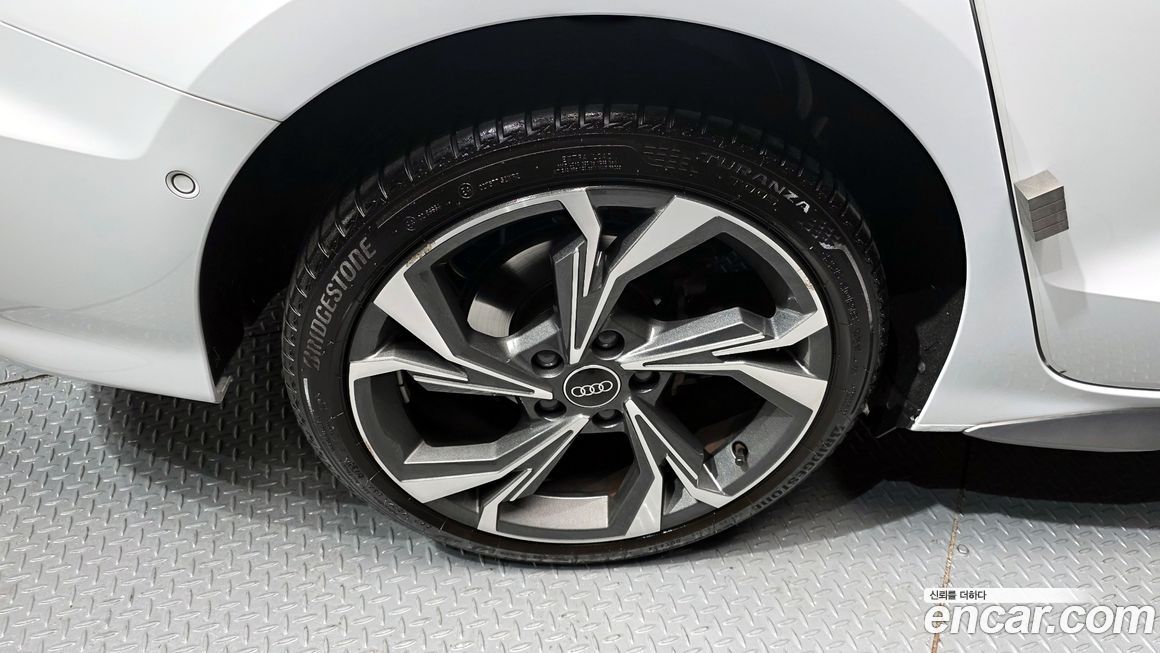 Audi A3 40 TFSI Premium, 2023