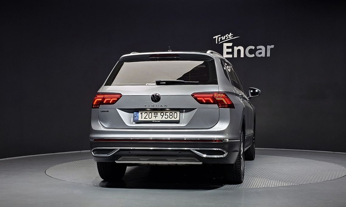 Volkswagen Tiguan 2.0 TSI Prestige, 2023