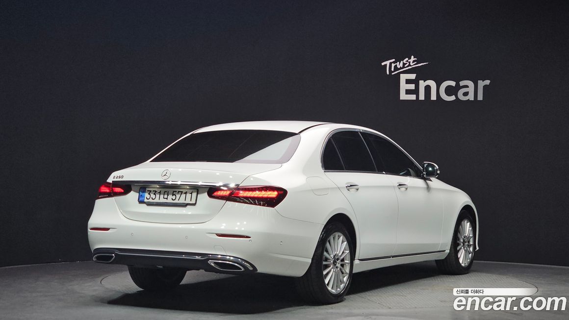 Mercedes-Benz E-Class E250 Exclusive, 2022