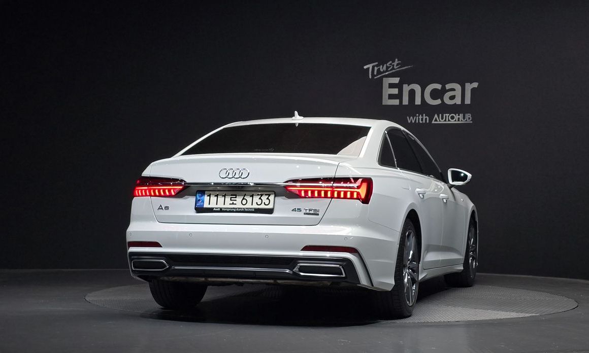 Audi A6 45 TFSI Quattro Premium, 2023