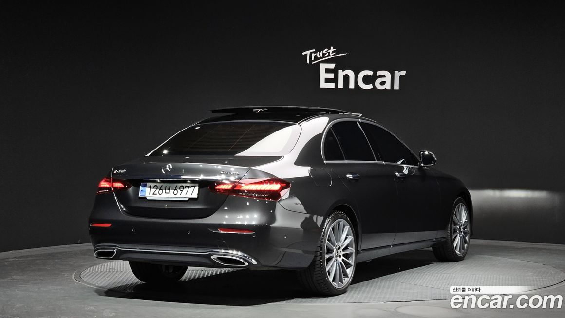 Mercedes-Benz E-Class E450 4MATIC Exclusive, 2023
