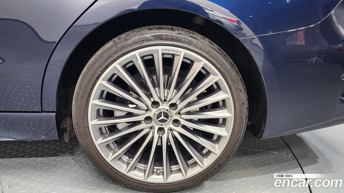 Mercedes-Benz C-Class C300 AMG Line, 2022