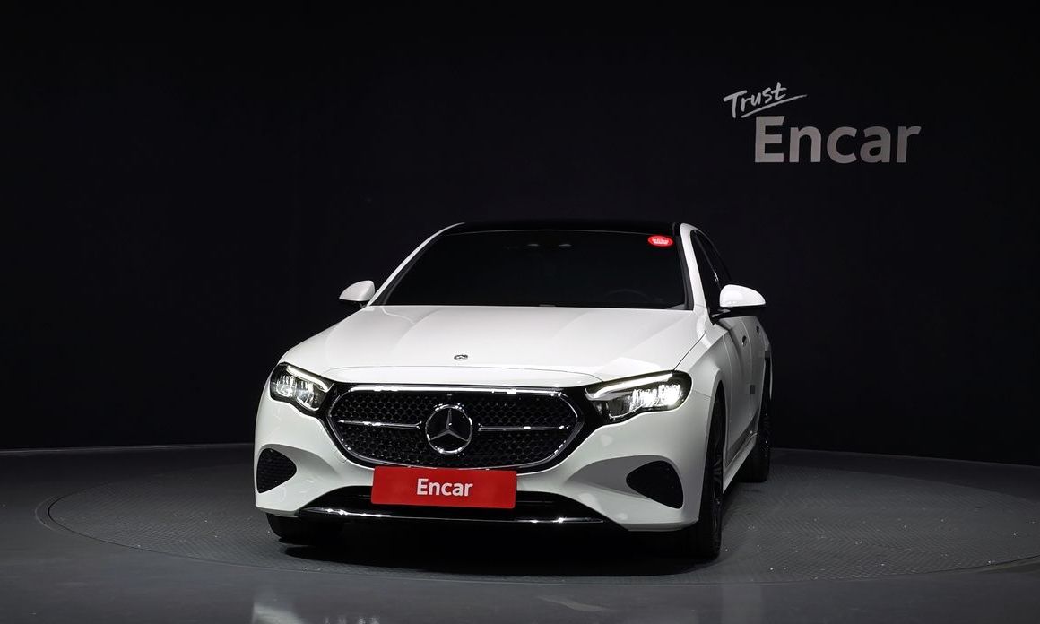 Mercedes-Benz E-Class E200 Avantgarde, 2024
